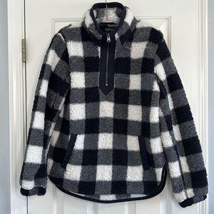 A&F black white checkered sherpa quarter zip jacket size medium
